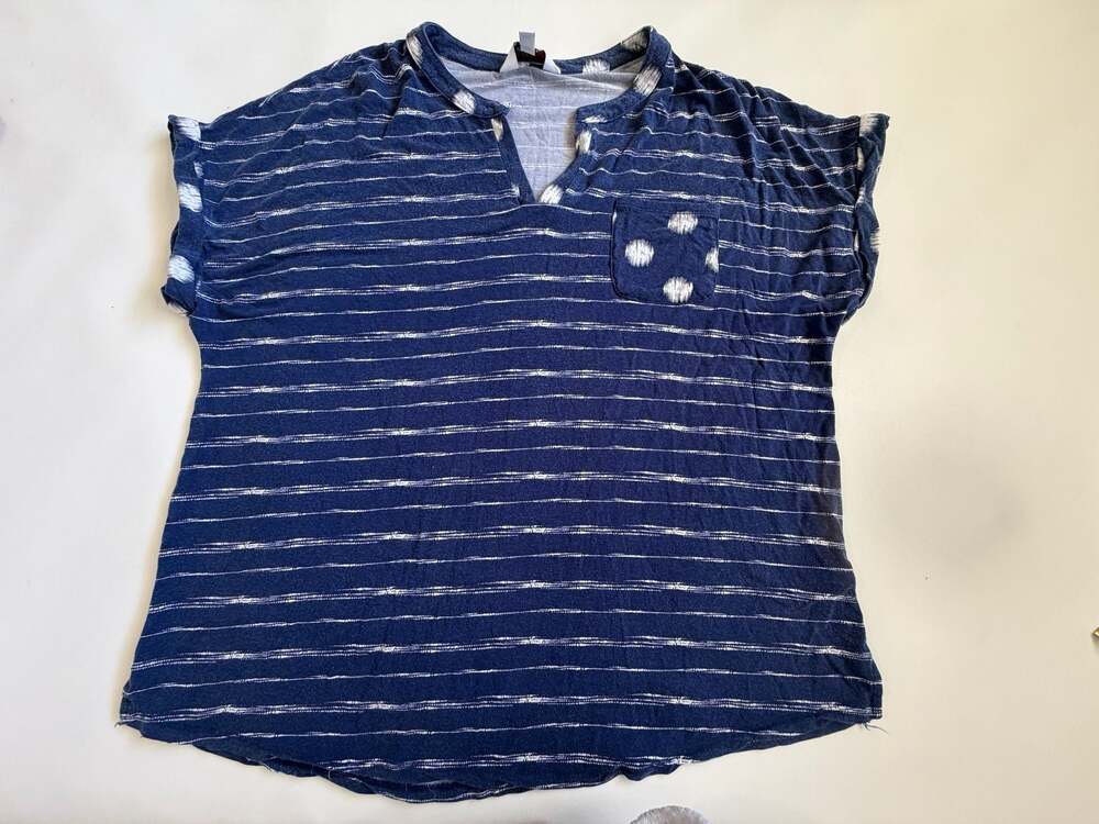 Liz Sport by Liz Claiborne Navy and White Striped Short Sleeve